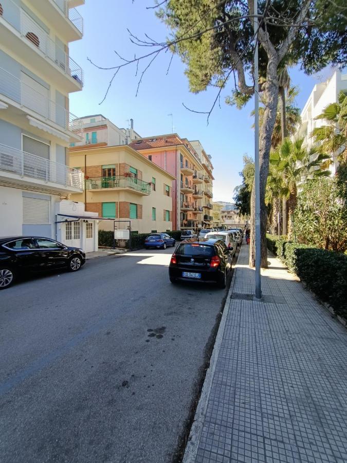 Residenza Topazio San Benedetto del Tronto Eksteriør billede