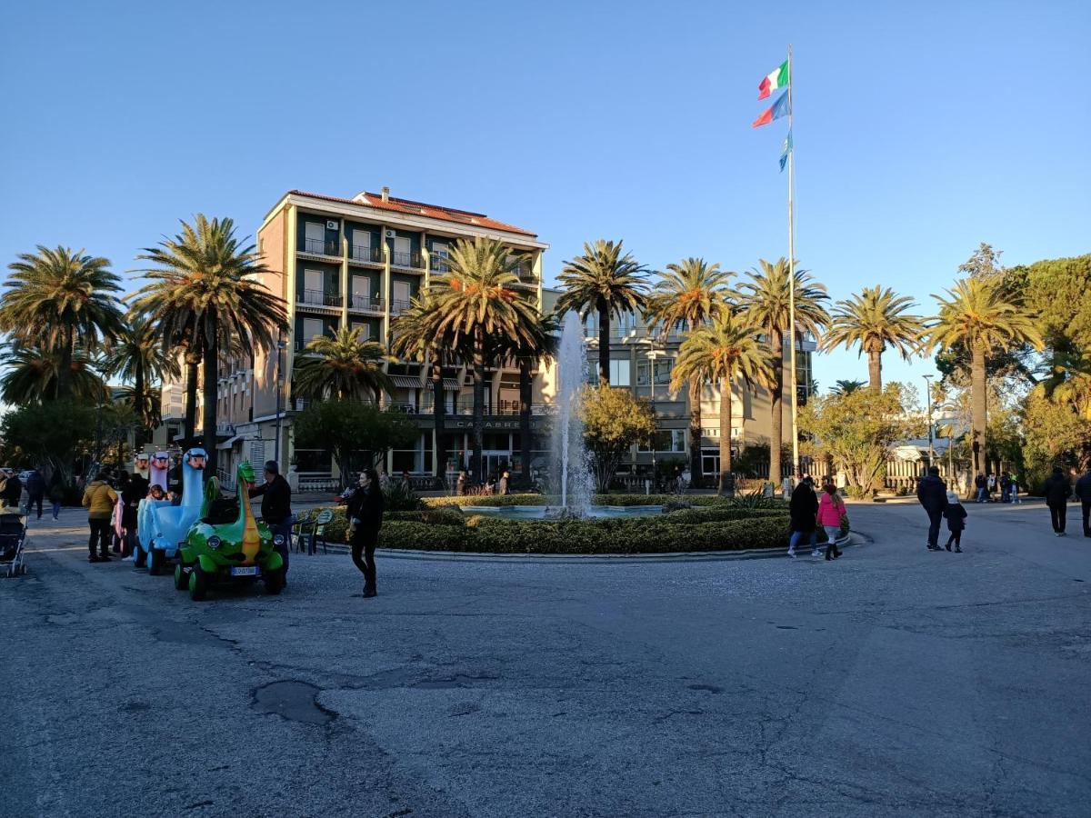 Residenza Topazio San Benedetto del Tronto Eksteriør billede