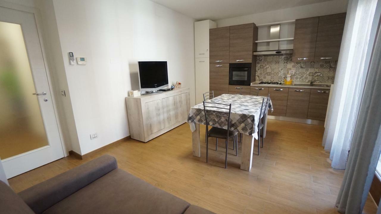 Residenza Topazio San Benedetto del Tronto Eksteriør billede